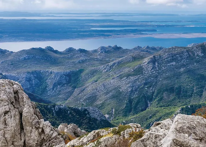 Feriehus Amazing In Modric With Wifi